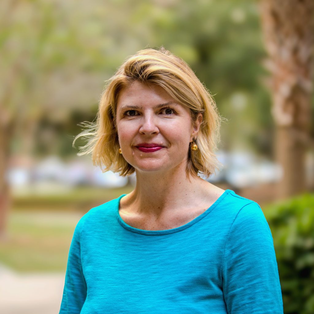 Photo of Lea Johnston