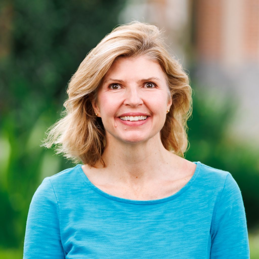 Photo of Lea Johnston